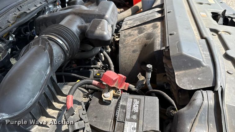 image for item EU2231 2018 Ford F350 Super Duty utility bed pickup truck