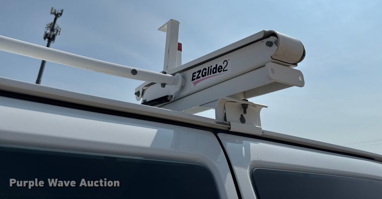 image for item EU2232 2016 Chevrolet Express 2500 van