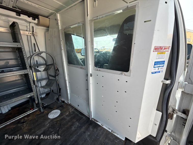 image for item EU2232 2016 Chevrolet Express 2500 van