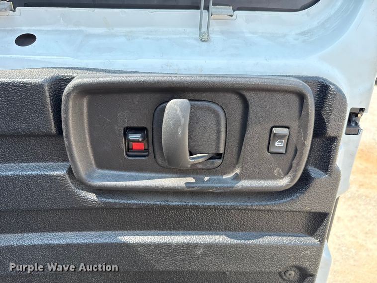 image for item EU2232 2016 Chevrolet Express 2500 van