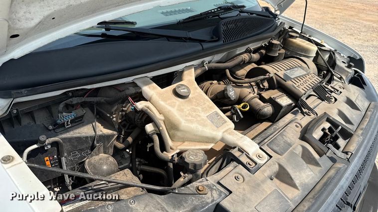 image for item EU2232 2016 Chevrolet Express 2500 van