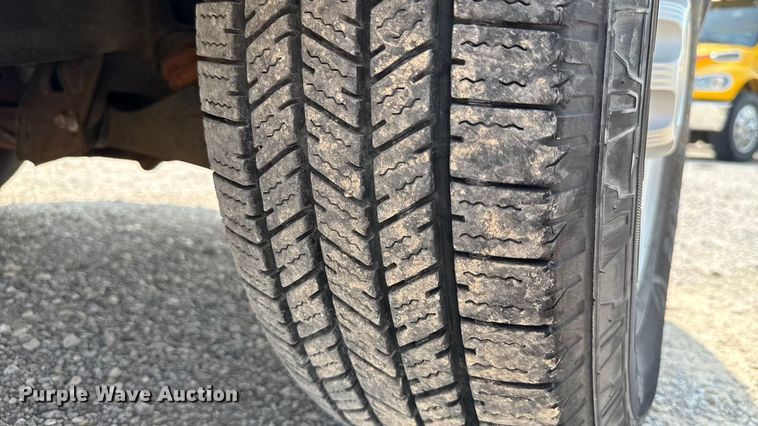 image for item EU2232 2016 Chevrolet Express 2500 van