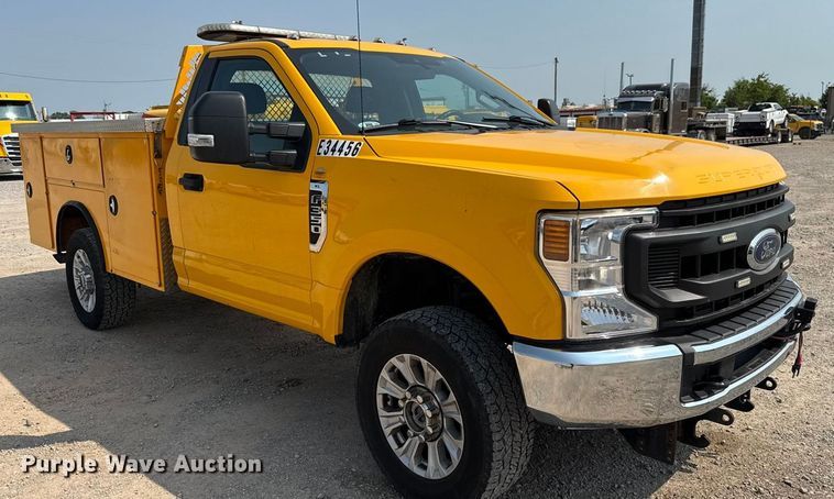 image for item EU2233 2020 Ford F350 Super Duty utility bed pickup truck