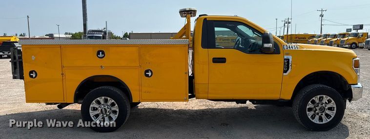 image for item EU2233 2020 Ford F350 Super Duty utility bed pickup truck