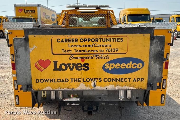 image for item EU2233 2020 Ford F350 Super Duty utility bed pickup truck