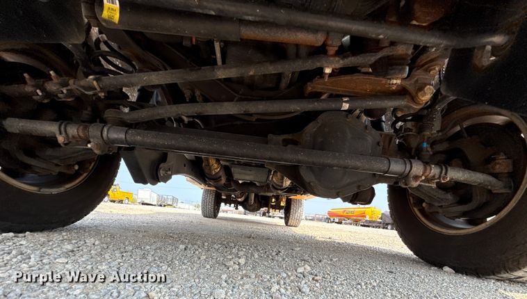 image for item EU2233 2020 Ford F350 Super Duty utility bed pickup truck