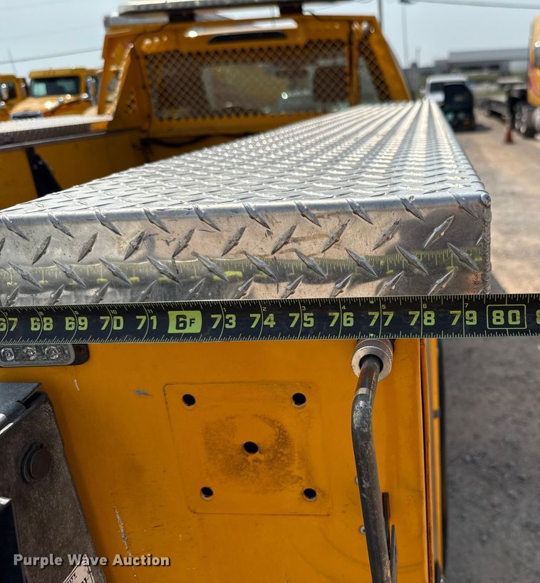 image for item EU2233 2020 Ford F350 Super Duty utility bed pickup truck