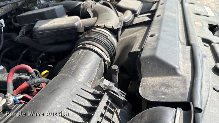 image for item EU2233 2020 Ford F350 Super Duty utility bed pickup truck