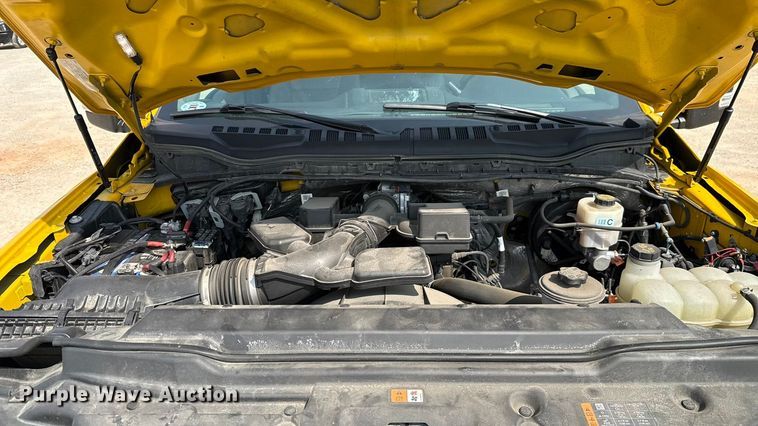 image for item EU2233 2020 Ford F350 Super Duty utility bed pickup truck