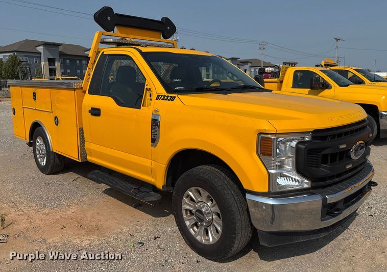 image for item EU2234 2021 Ford F350 Super Duty utility bed pickup truck