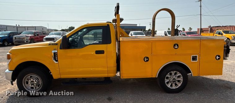 image for item EU2234 2021 Ford F350 Super Duty utility bed pickup truck
