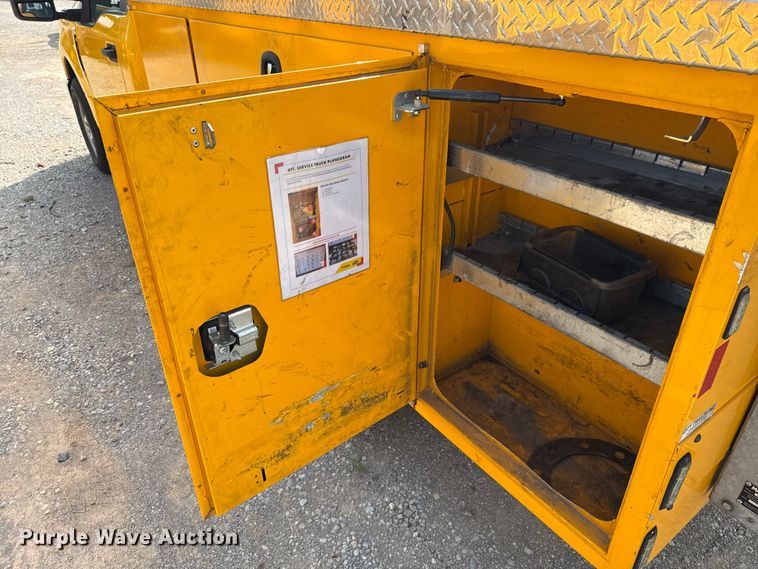 image for item EU2234 2021 Ford F350 Super Duty utility bed pickup truck