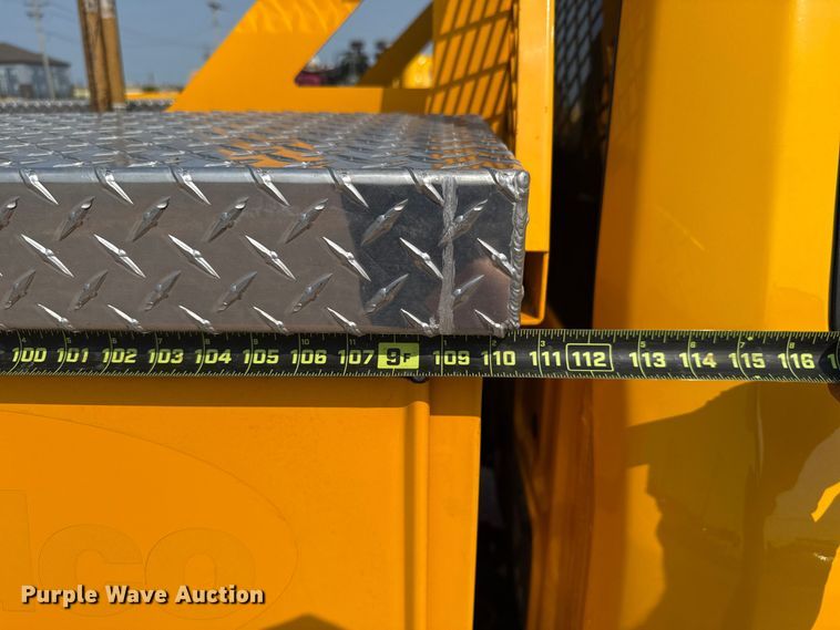 image for item EU2234 2021 Ford F350 Super Duty utility bed pickup truck