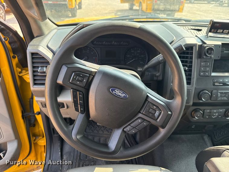 image for item EU2234 2021 Ford F350 Super Duty utility bed pickup truck