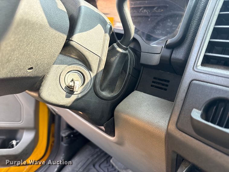 image for item EU2234 2021 Ford F350 Super Duty utility bed pickup truck