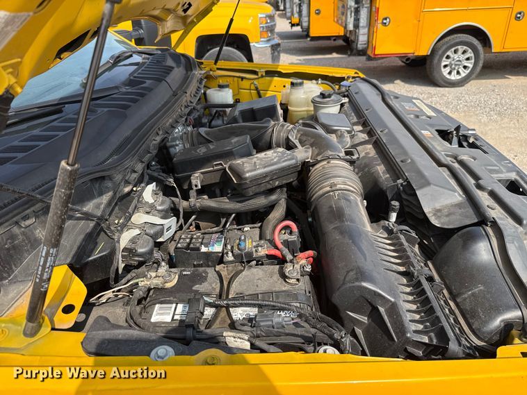 image for item EU2234 2021 Ford F350 Super Duty utility bed pickup truck