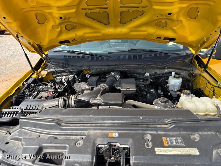 image for item EU2234 2021 Ford F350 Super Duty utility bed pickup truck