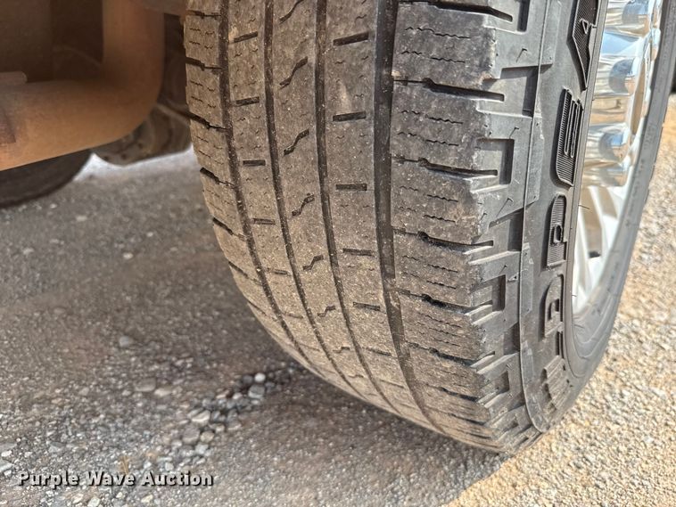 image for item EU2234 2021 Ford F350 Super Duty utility bed pickup truck