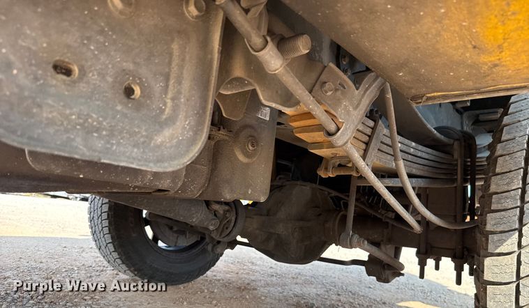 image for item EU2235 2018 Ford F350 Super Duty utility bed pickup truck