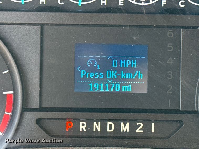 image for item EU2235 2018 Ford F350 Super Duty utility bed pickup truck