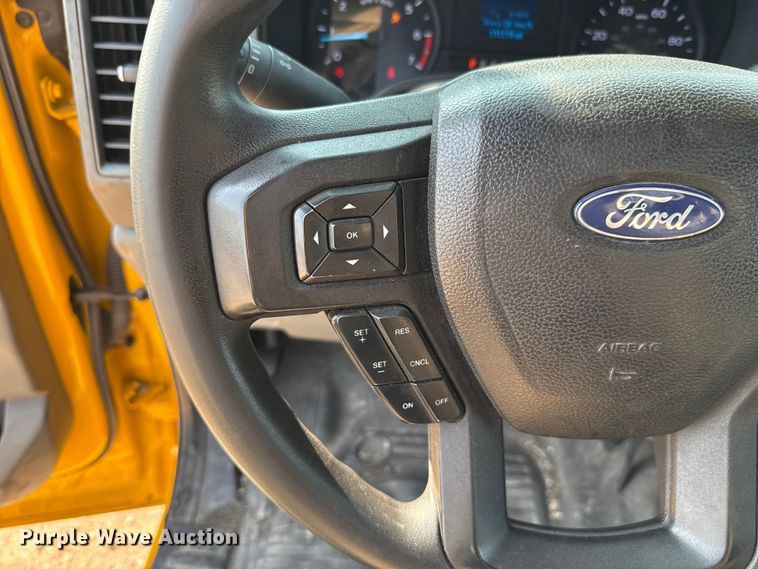 image for item EU2235 2018 Ford F350 Super Duty utility bed pickup truck