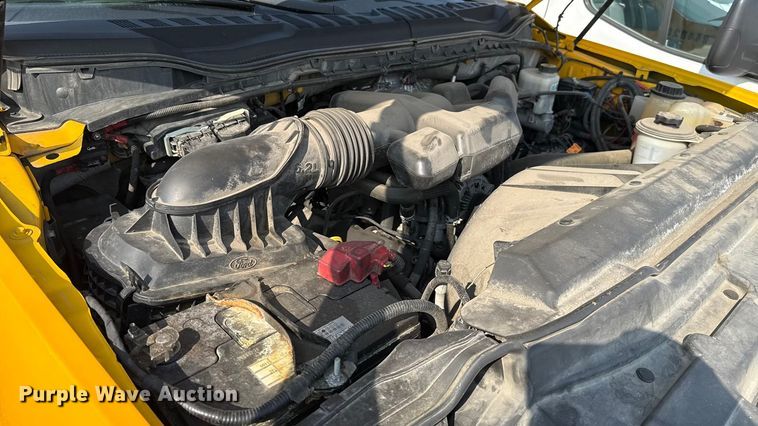 image for item EU2235 2018 Ford F350 Super Duty utility bed pickup truck