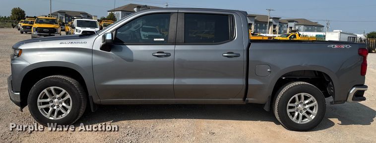 image for item EU2236 2021 Chevrolet Silverado 1500 Crew Cab pickup truck