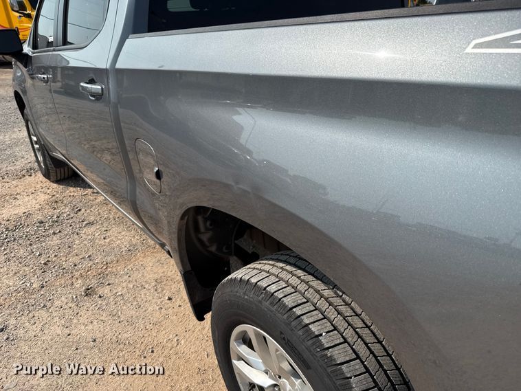 image for item EU2236 2021 Chevrolet Silverado 1500 Crew Cab pickup truck