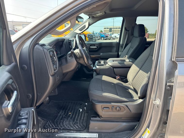 image for item EU2236 2021 Chevrolet Silverado 1500 Crew Cab pickup truck