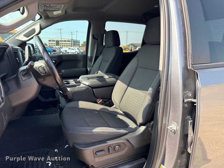 image for item EU2236 2021 Chevrolet Silverado 1500 Crew Cab pickup truck