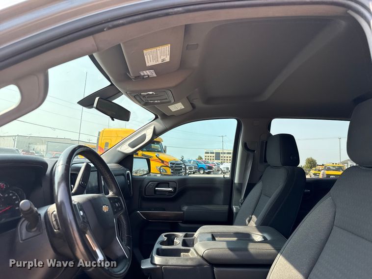 image for item EU2236 2021 Chevrolet Silverado 1500 Crew Cab pickup truck