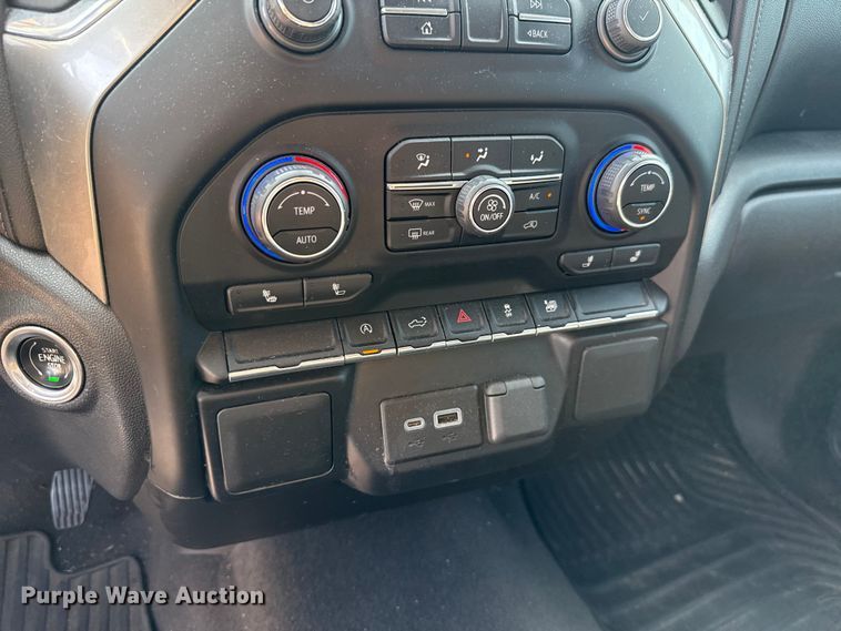 image for item EU2236 2021 Chevrolet Silverado 1500 Crew Cab pickup truck