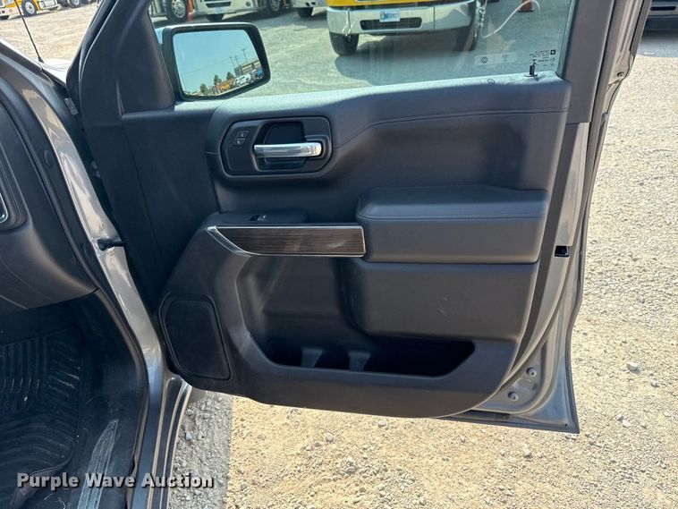 image for item EU2236 2021 Chevrolet Silverado 1500 Crew Cab pickup truck