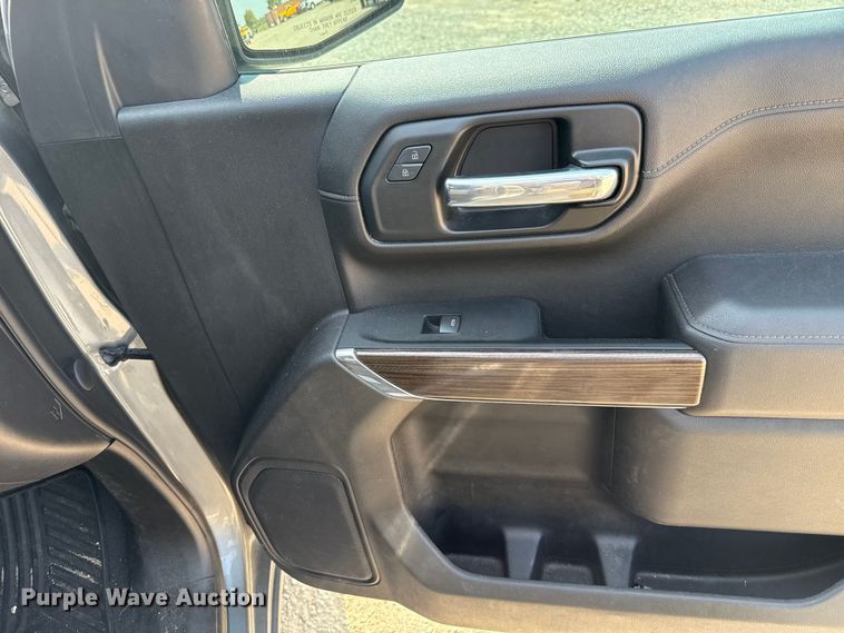 image for item EU2236 2021 Chevrolet Silverado 1500 Crew Cab pickup truck