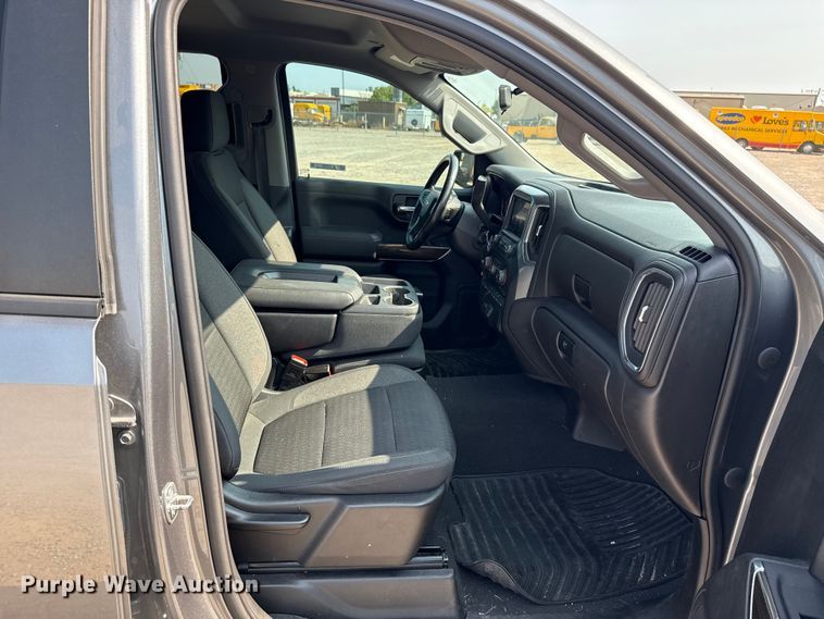 image for item EU2236 2021 Chevrolet Silverado 1500 Crew Cab pickup truck