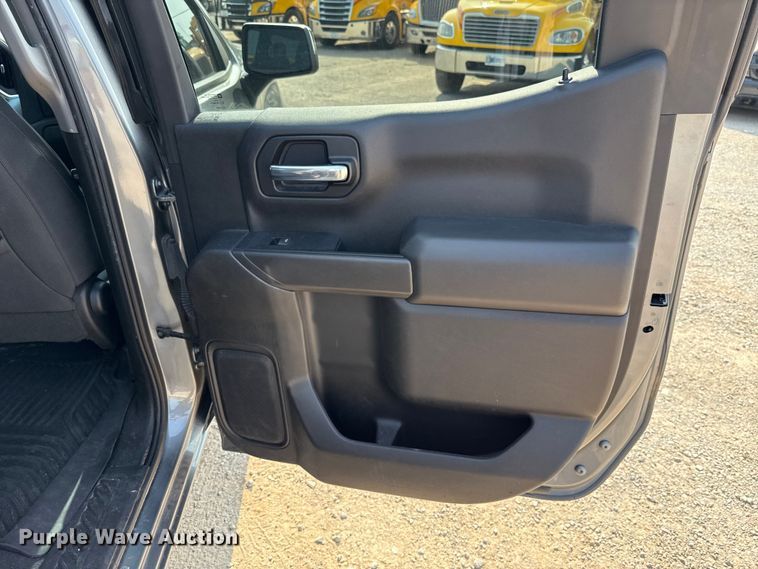 image for item EU2236 2021 Chevrolet Silverado 1500 Crew Cab pickup truck