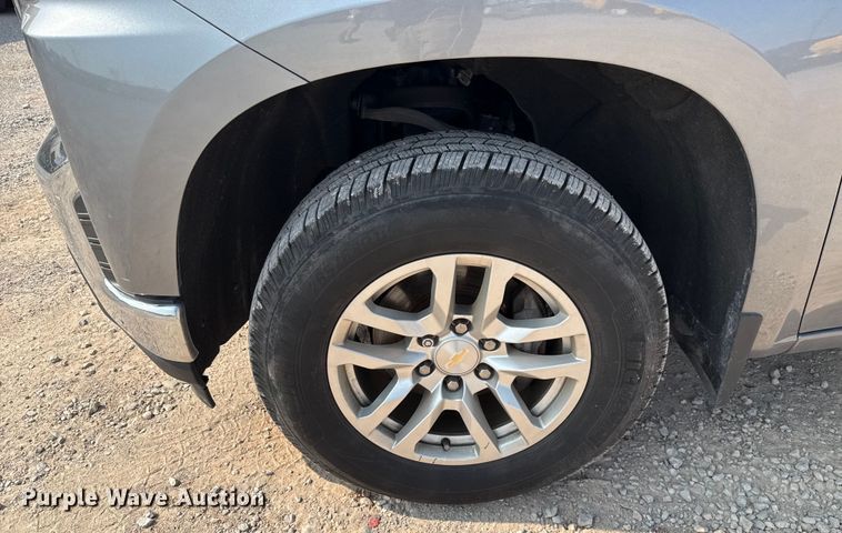 image for item EU2236 2021 Chevrolet Silverado 1500 Crew Cab pickup truck