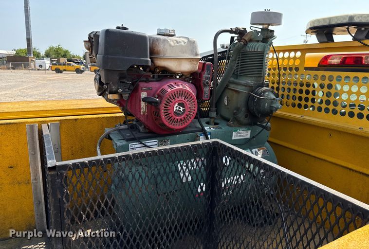 image for item EU2237 2018 Chevrolet Silverado 3500HD utility bed pickup truck