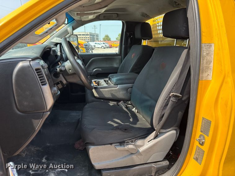 image for item EU2237 2018 Chevrolet Silverado 3500HD utility bed pickup truck