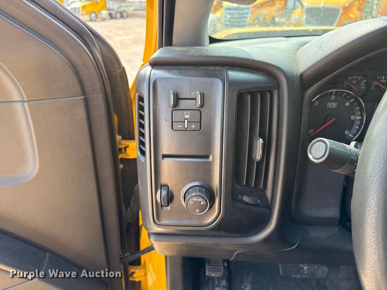 image for item EU2237 2018 Chevrolet Silverado 3500HD utility bed pickup truck