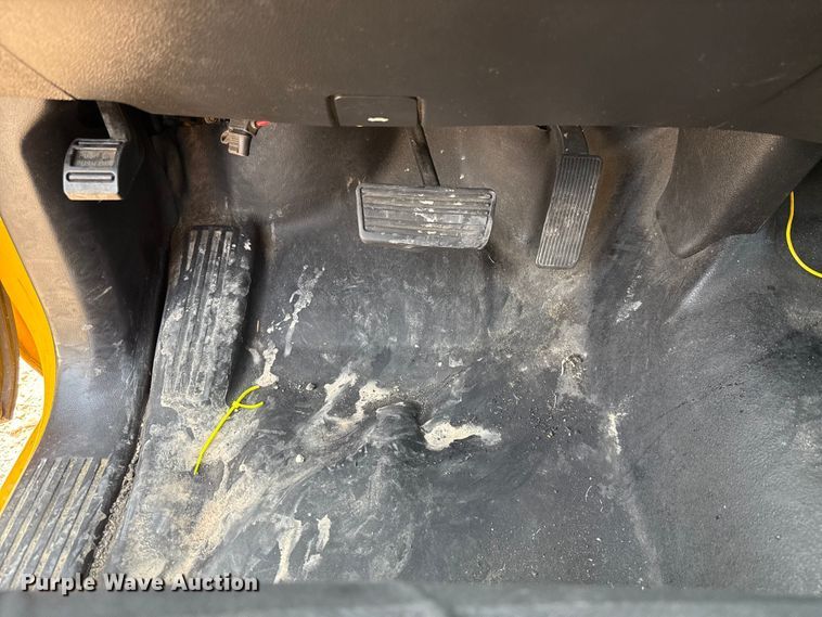 image for item EU2237 2018 Chevrolet Silverado 3500HD utility bed pickup truck