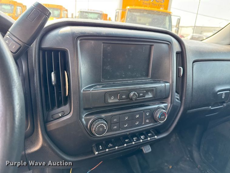 image for item EU2237 2018 Chevrolet Silverado 3500HD utility bed pickup truck