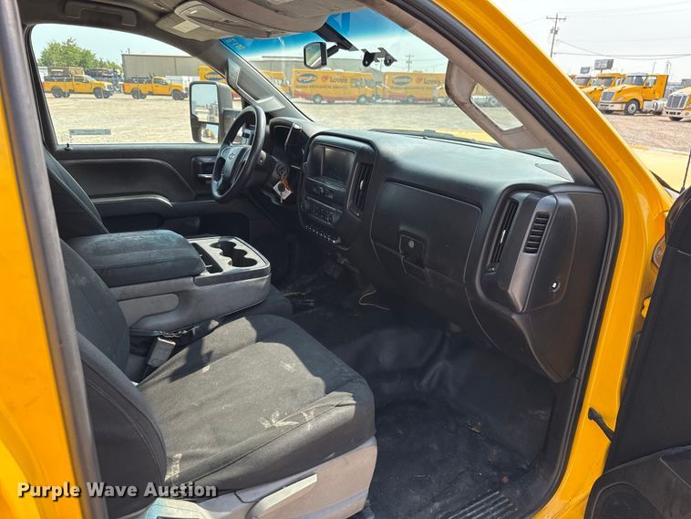 image for item EU2237 2018 Chevrolet Silverado 3500HD utility bed pickup truck