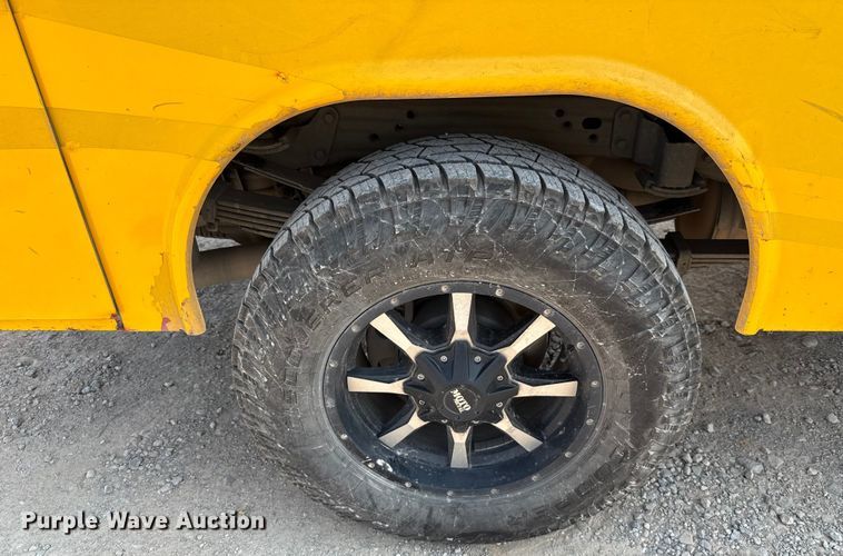 image for item EU2237 2018 Chevrolet Silverado 3500HD utility bed pickup truck