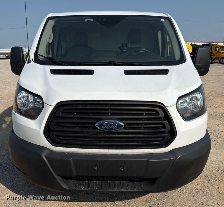 image for item EU2238 2019 Ford Transit 150 van