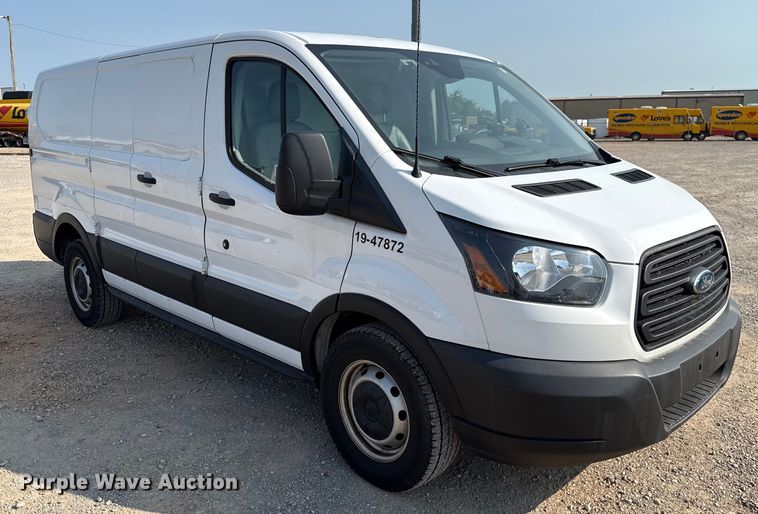 image for item EU2238 2019 Ford Transit 150 van