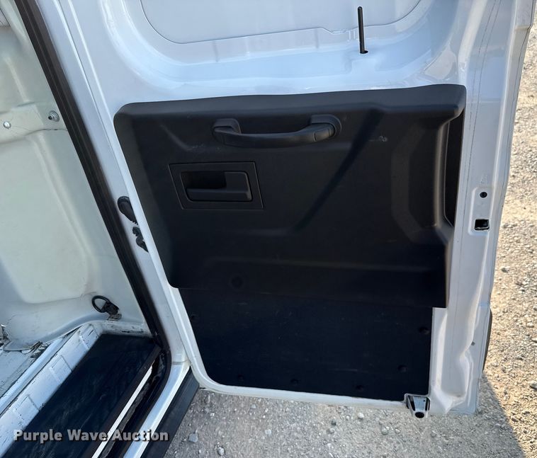image for item EU2238 2019 Ford Transit 150 van