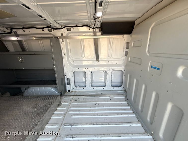 image for item EU2238 2019 Ford Transit 150 van