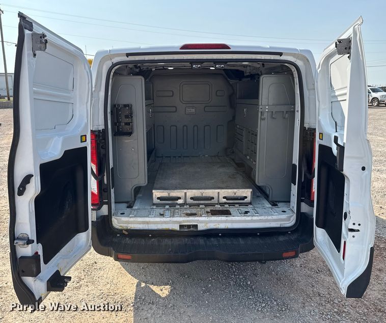 image for item EU2238 2019 Ford Transit 150 van