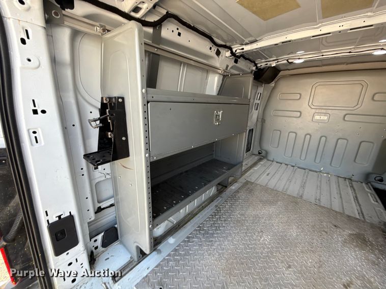 image for item EU2238 2019 Ford Transit 150 van